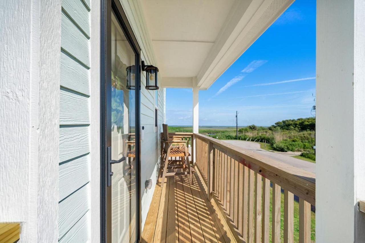 New Home W/ Amazing Views-Close To Beach, Bay, & Galveston Island State Park Exterior photo