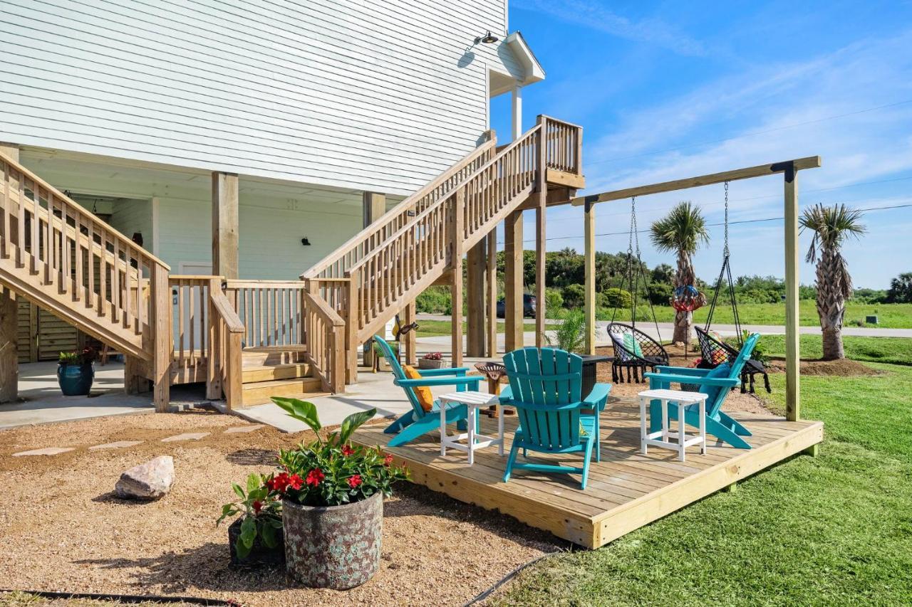 New Home W/ Amazing Views-Close To Beach, Bay, & Galveston Island State Park Exterior photo